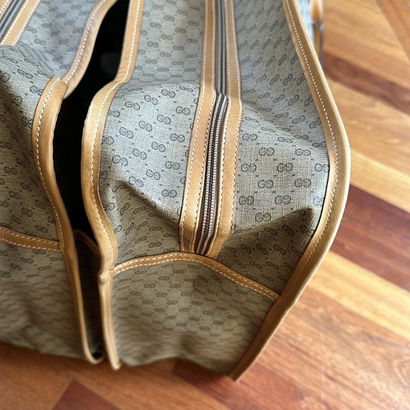 Gucci Brown and Black Travel Bag with Red Stripes - Picture 10 of 16